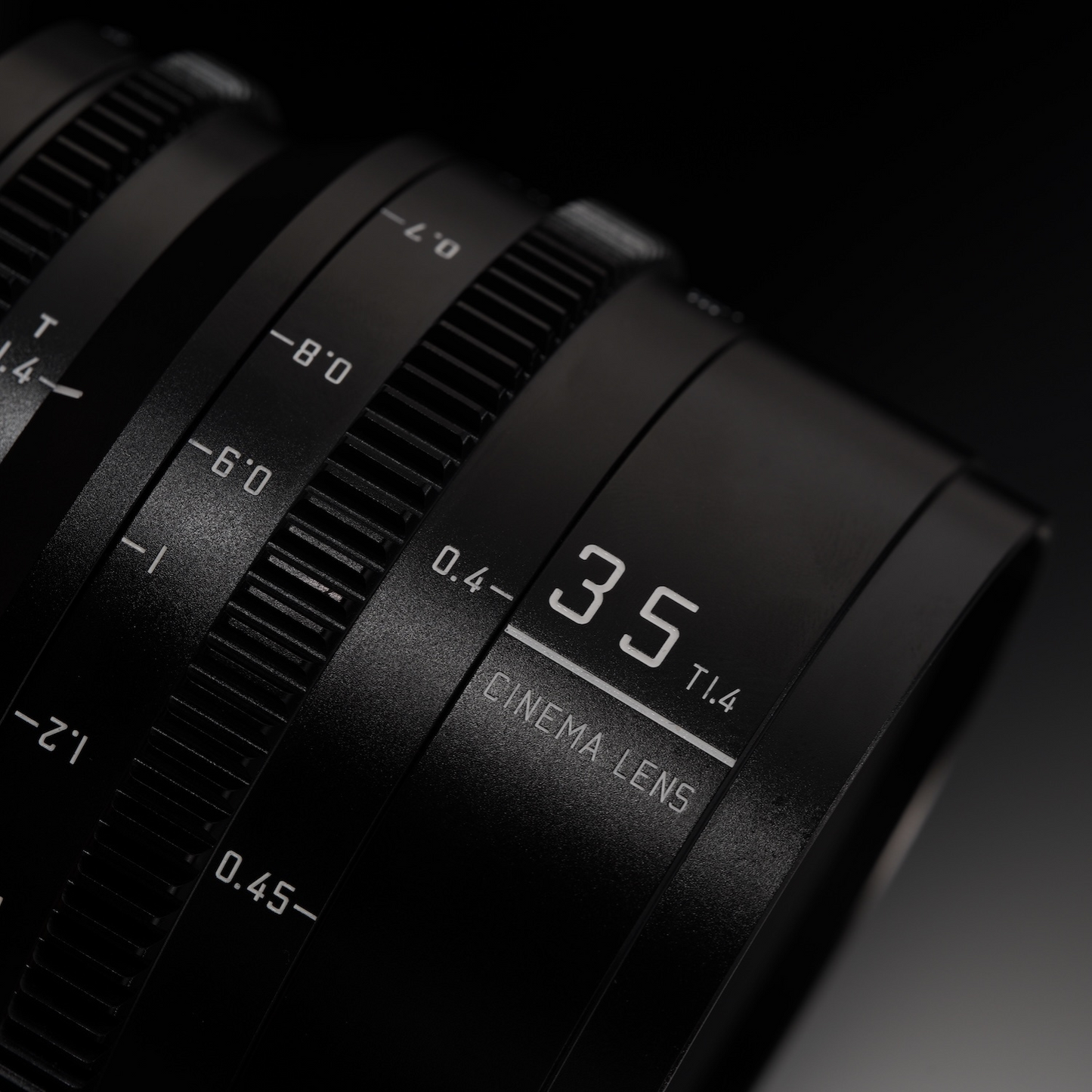 Chasing the Wind Series Full Frame Cine Lens 35 T1.4