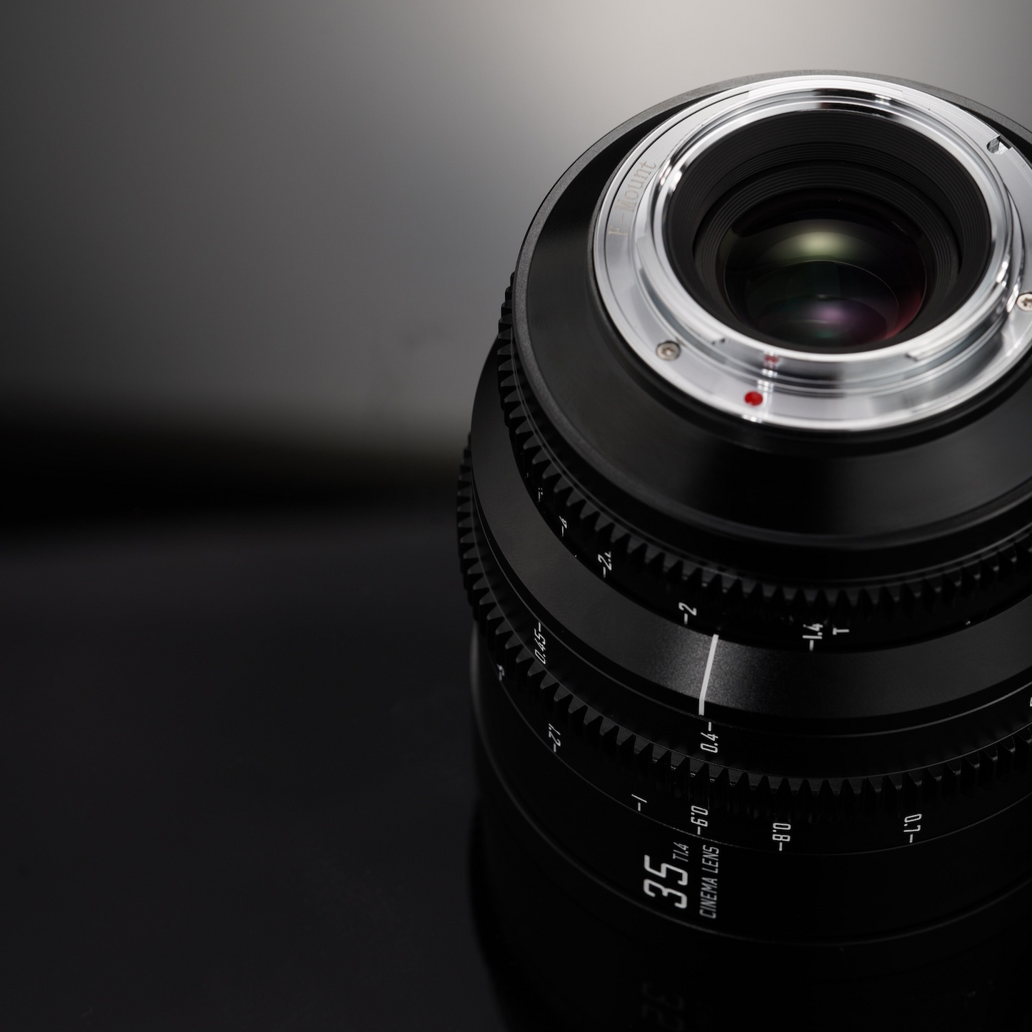 Chasing the Wind Series Full Frame Cine Lens 35 T1.4